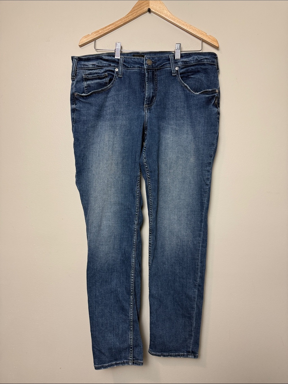 Silver Jeans boyfriend Blue Straight-Leg Jeans size 34